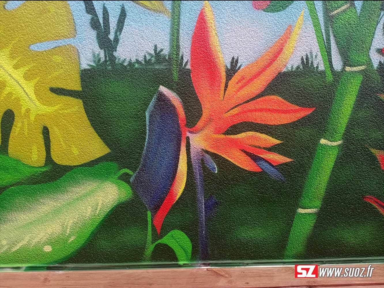 Graffiti-peinture-fleur-tropicale-graffeur-professionnel-Suoz