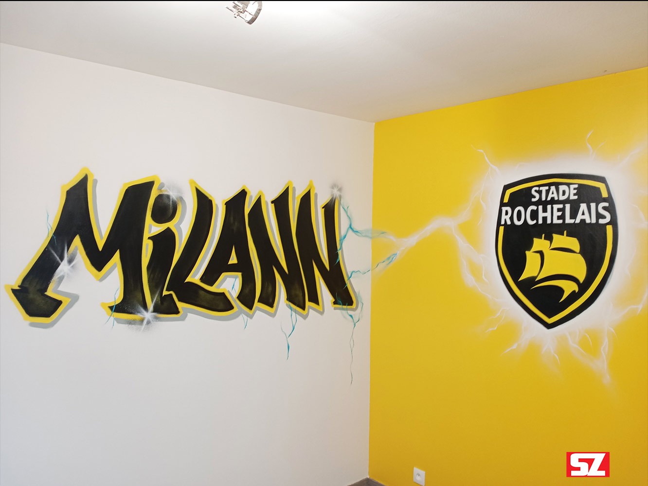 decoration-chambre-Graffiti-stade-rochelais-logo-rugby-prenom-milann-lettrage-suoz-graffeur-professionnel-la-rochelle